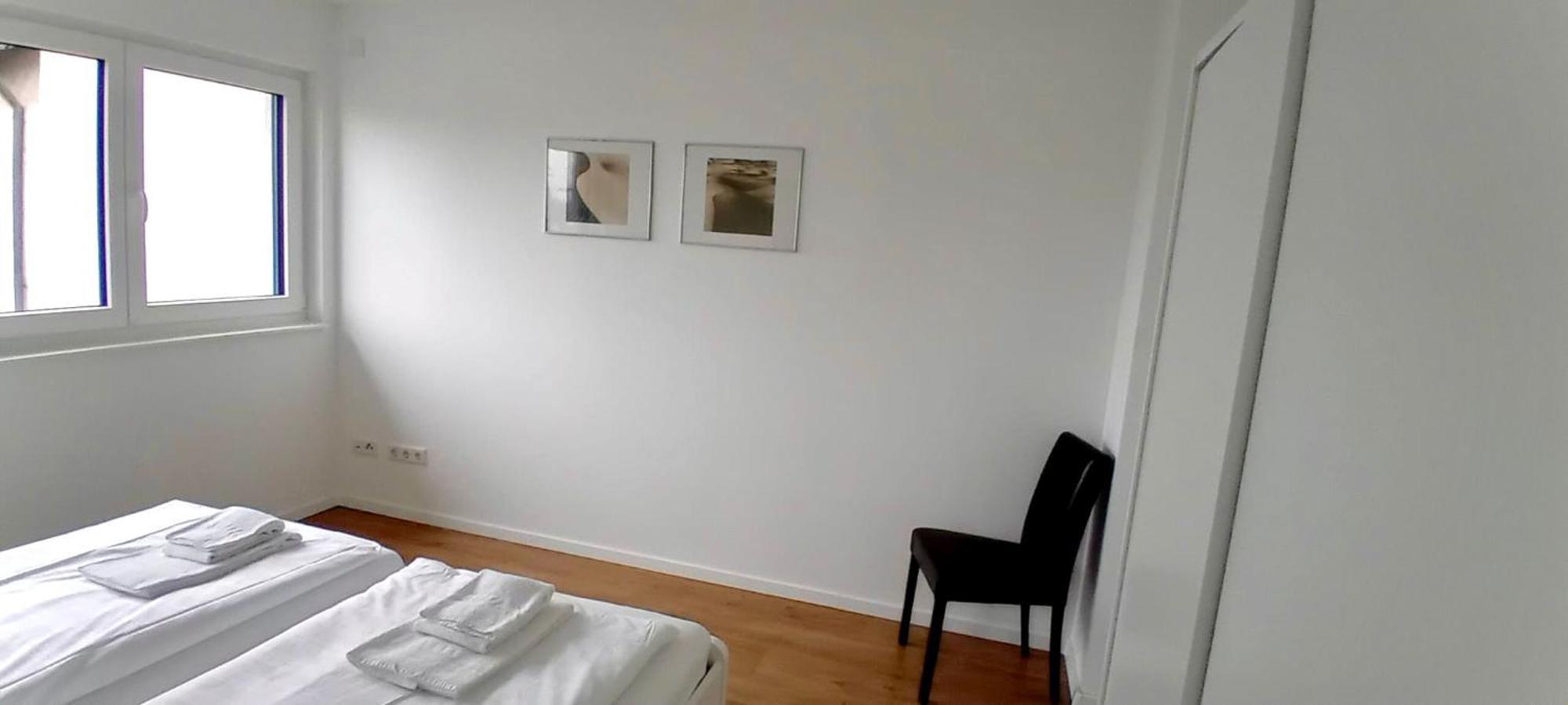 Neubau Appartement Mit Terasse, Privater Eingang,Parkplatz,Kueche Fürth Kültér fotó
