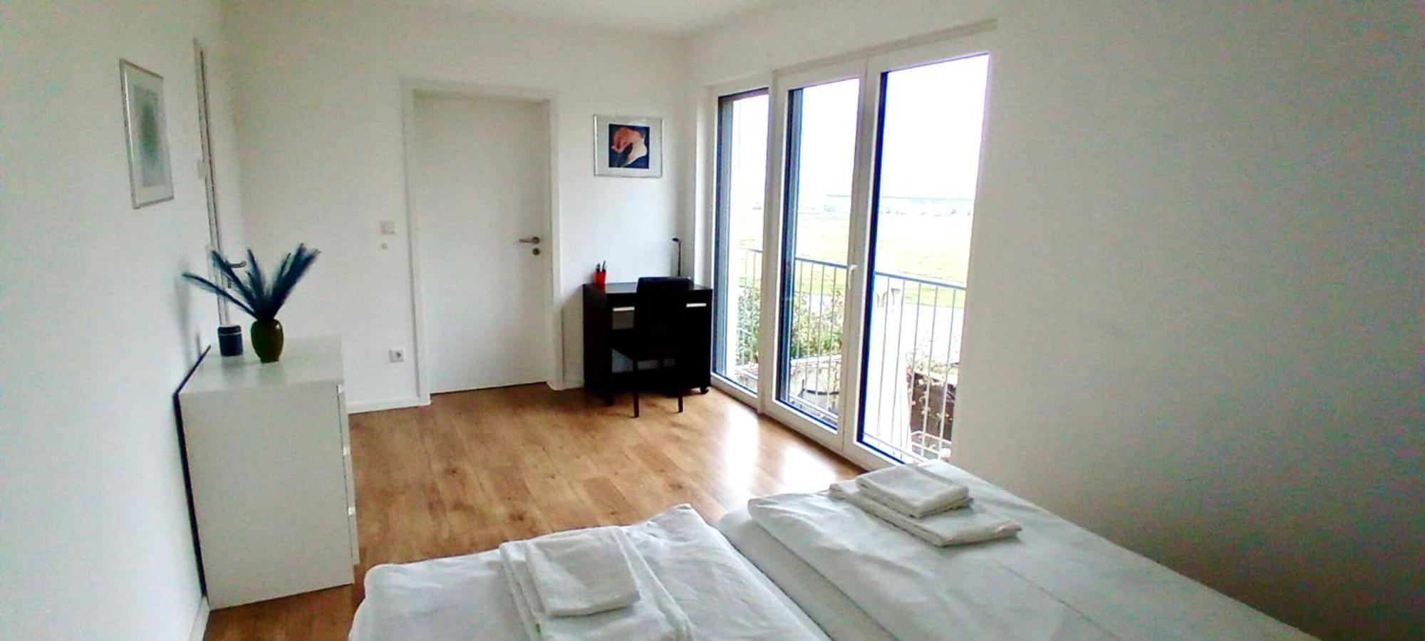 Neubau Appartement Mit Terasse, Privater Eingang,Parkplatz,Kueche Fürth Kültér fotó